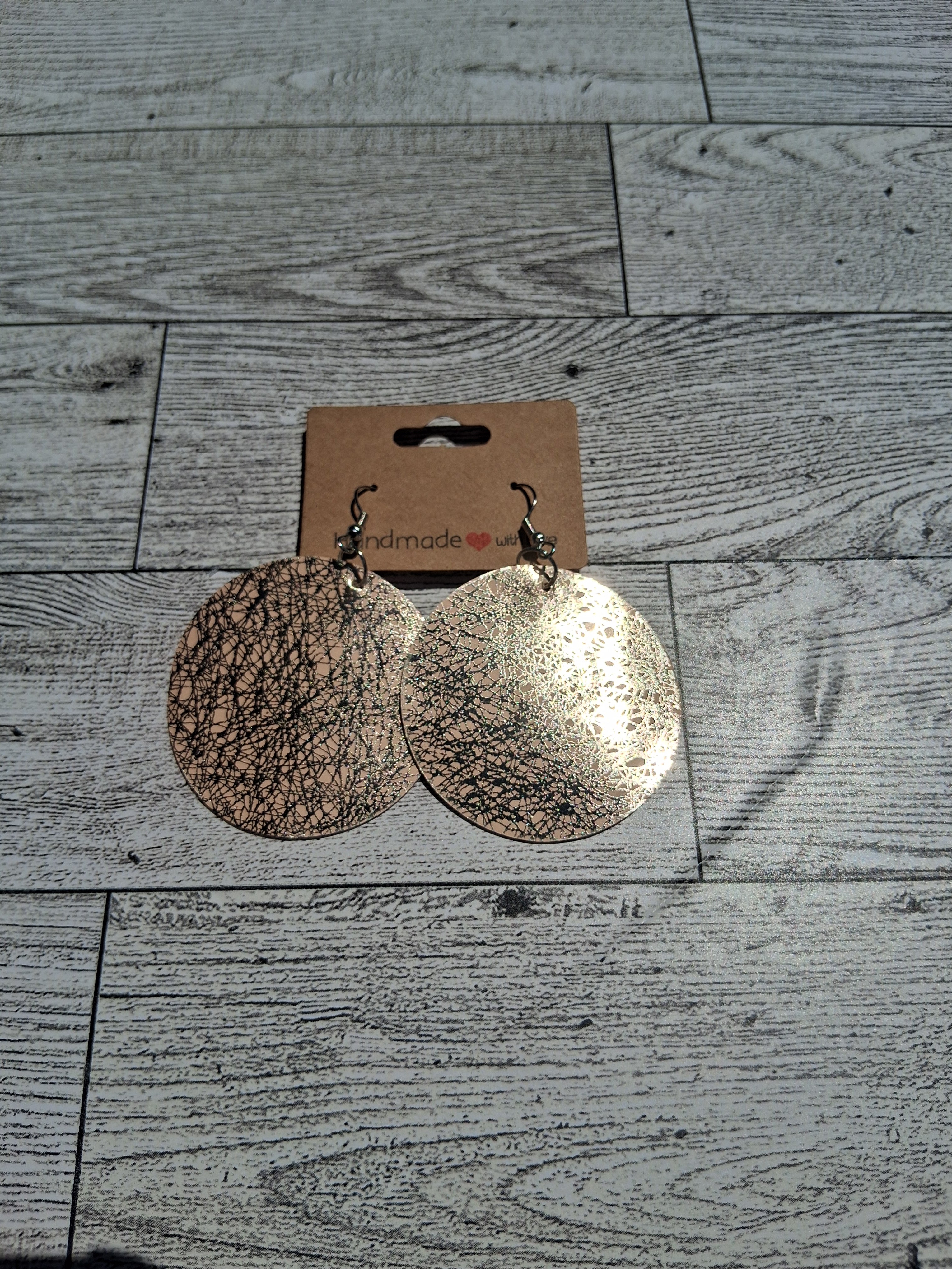Gold circle earring