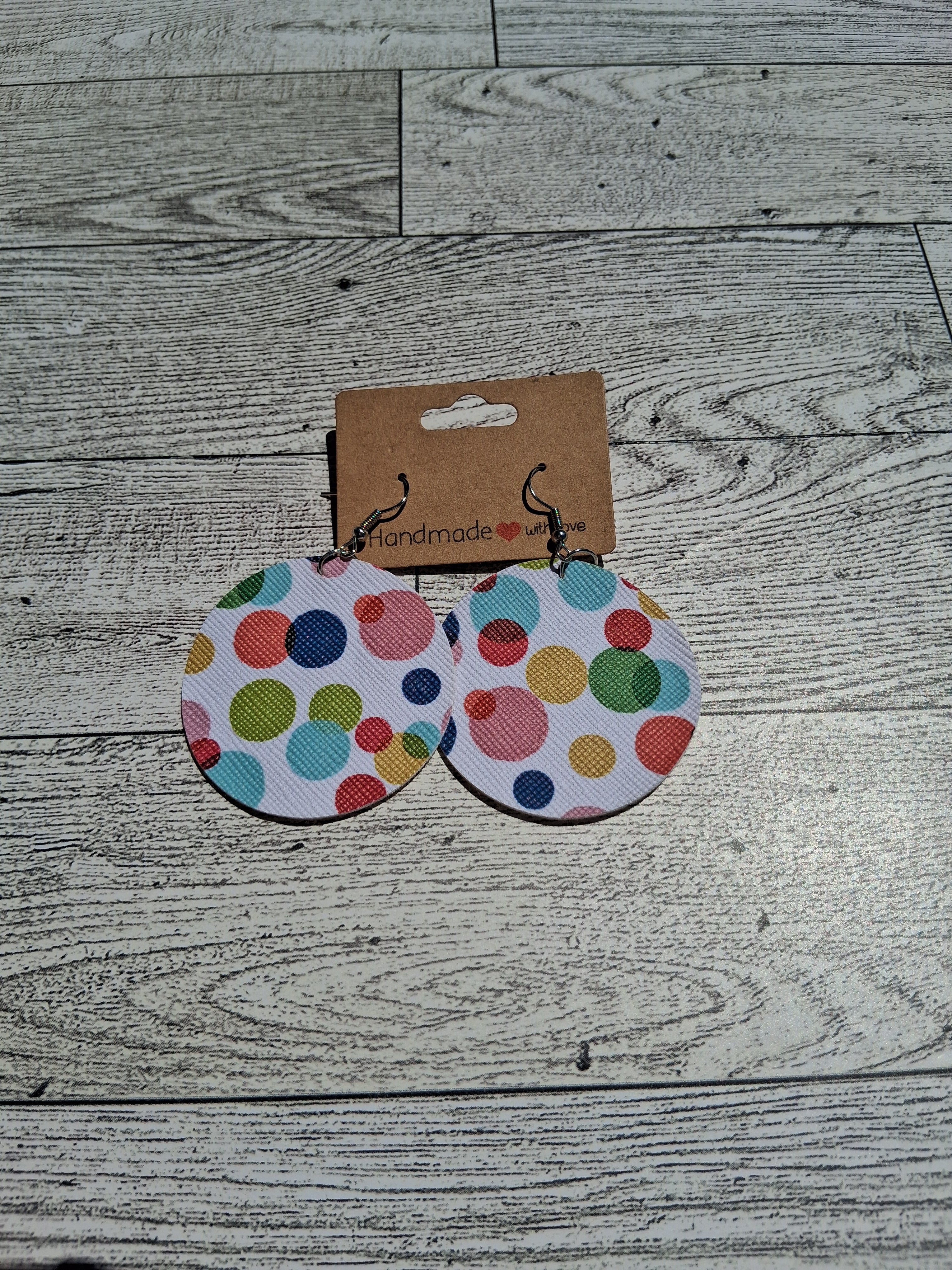 Dot circle earring
