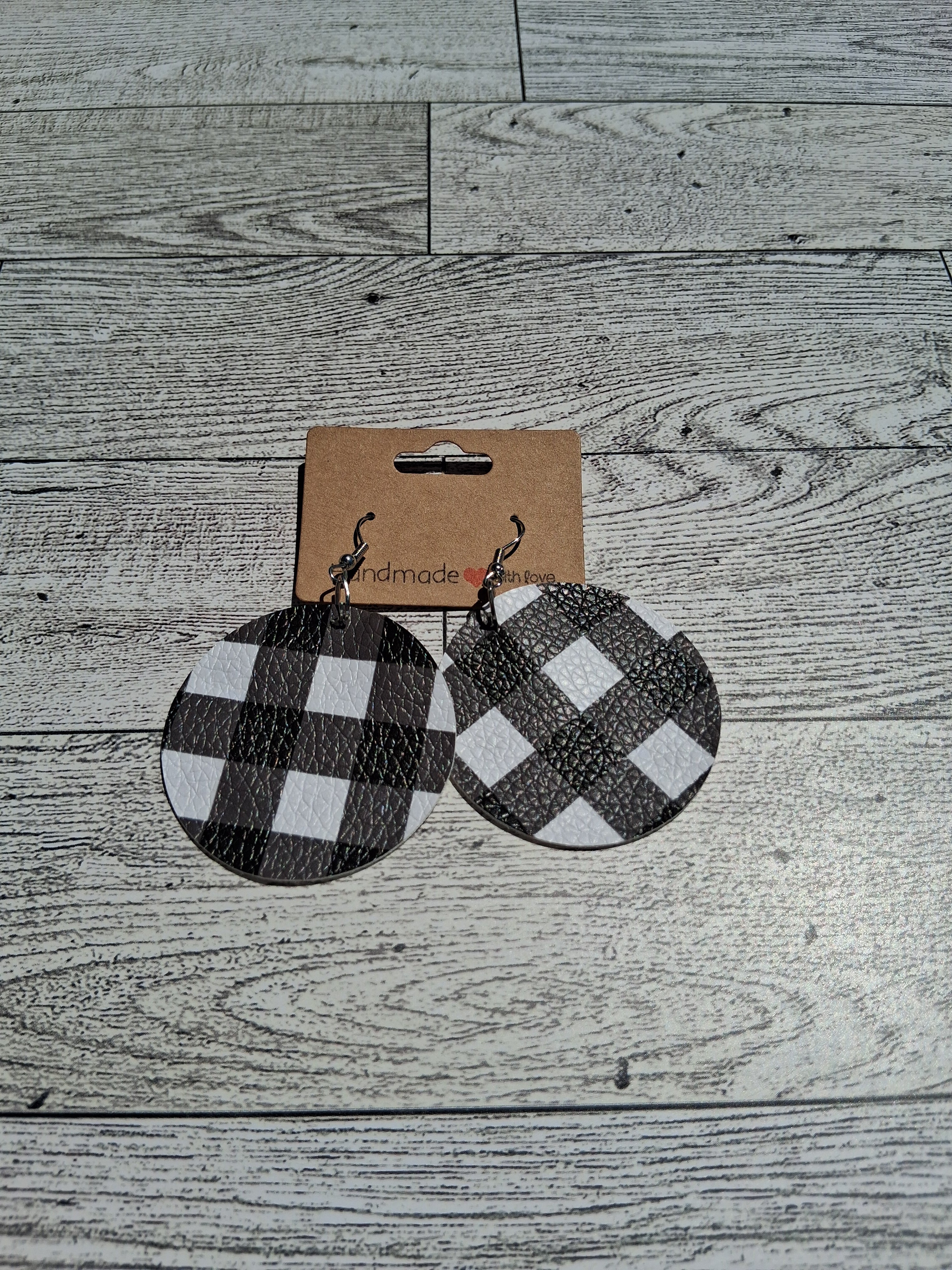 Black plaid circle earring