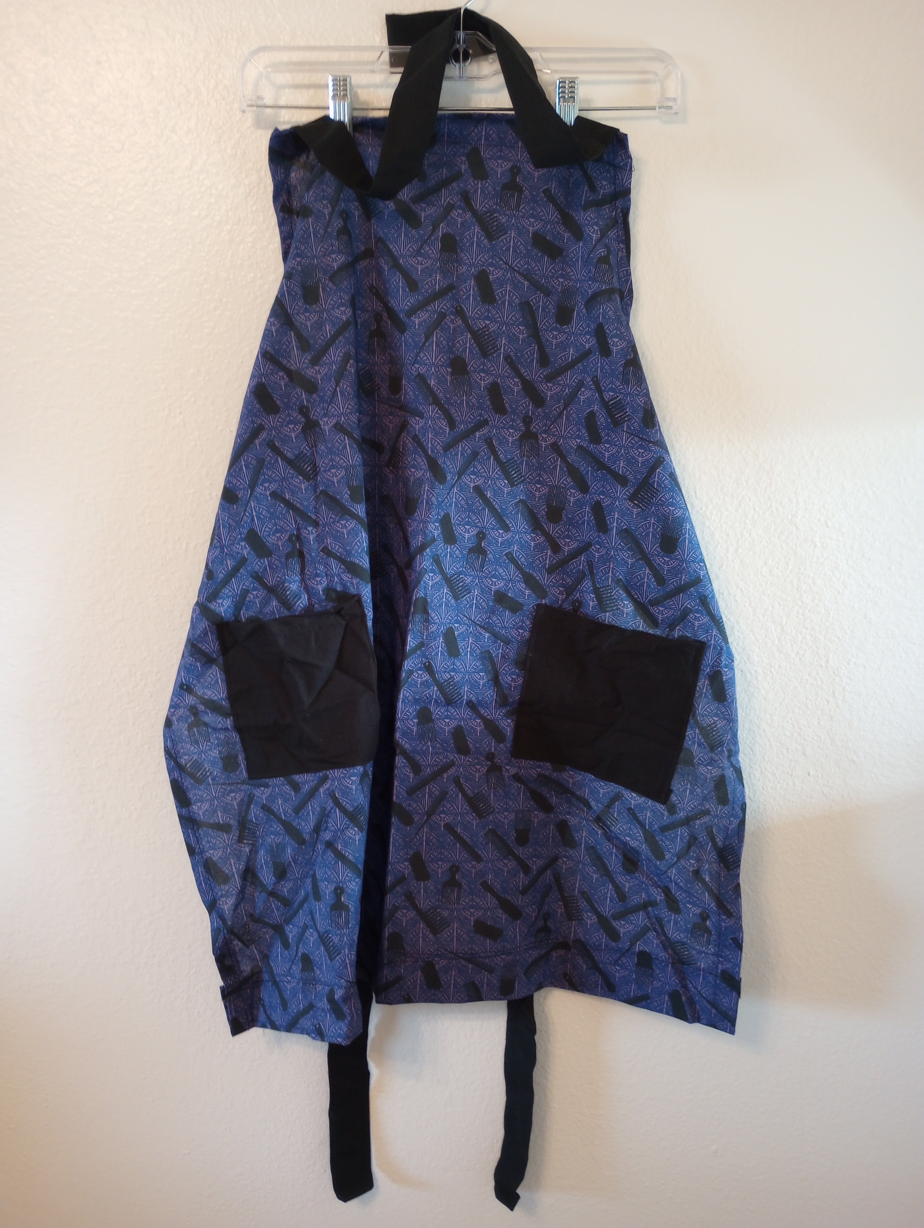 Comb Apron